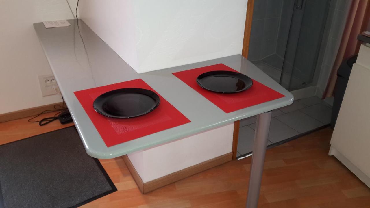 Pasteur Lägenhet Cholet Exteriör bild